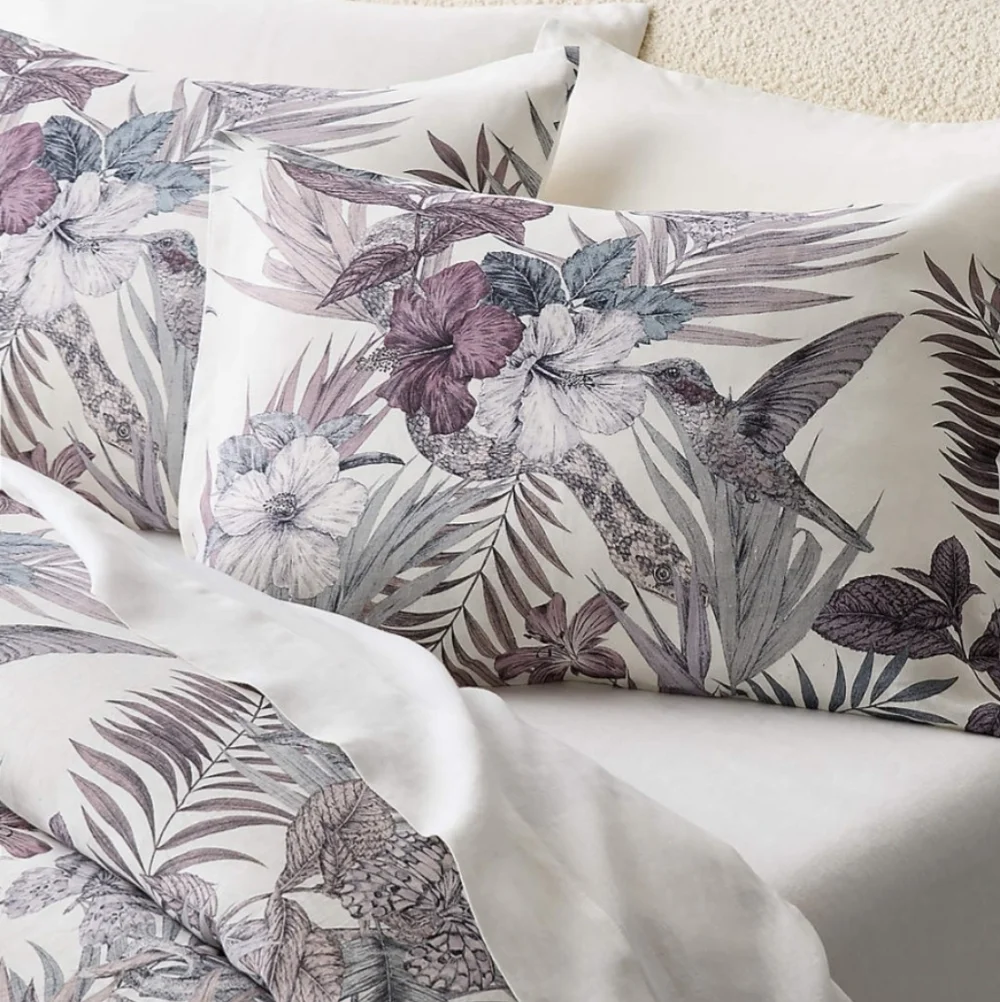 CB2 Eden Off White and Smoked Mauve Linen King Duvet Cover, Ratail $329.00 UAD